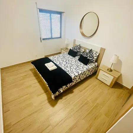 Flat 5 Stars Da Rocha Портиман